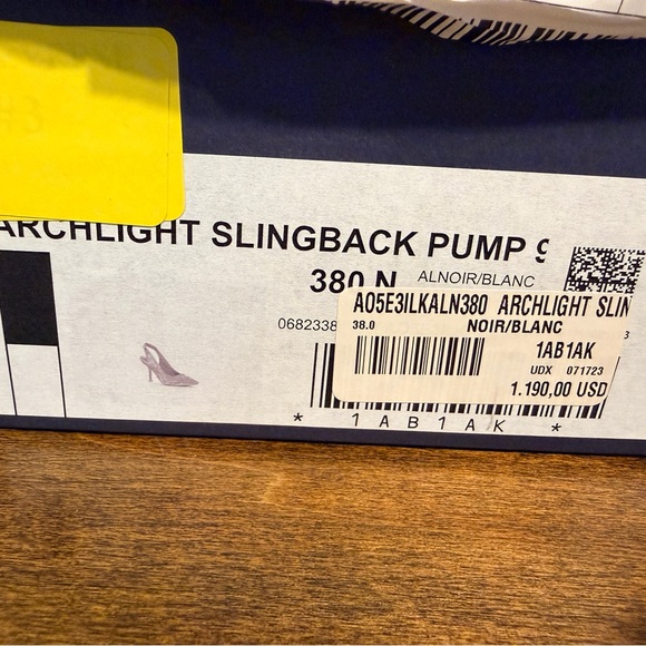 *AUTHENTIC* Louis Vuitton Archlight Slingback Pump - Picture 6 of 9